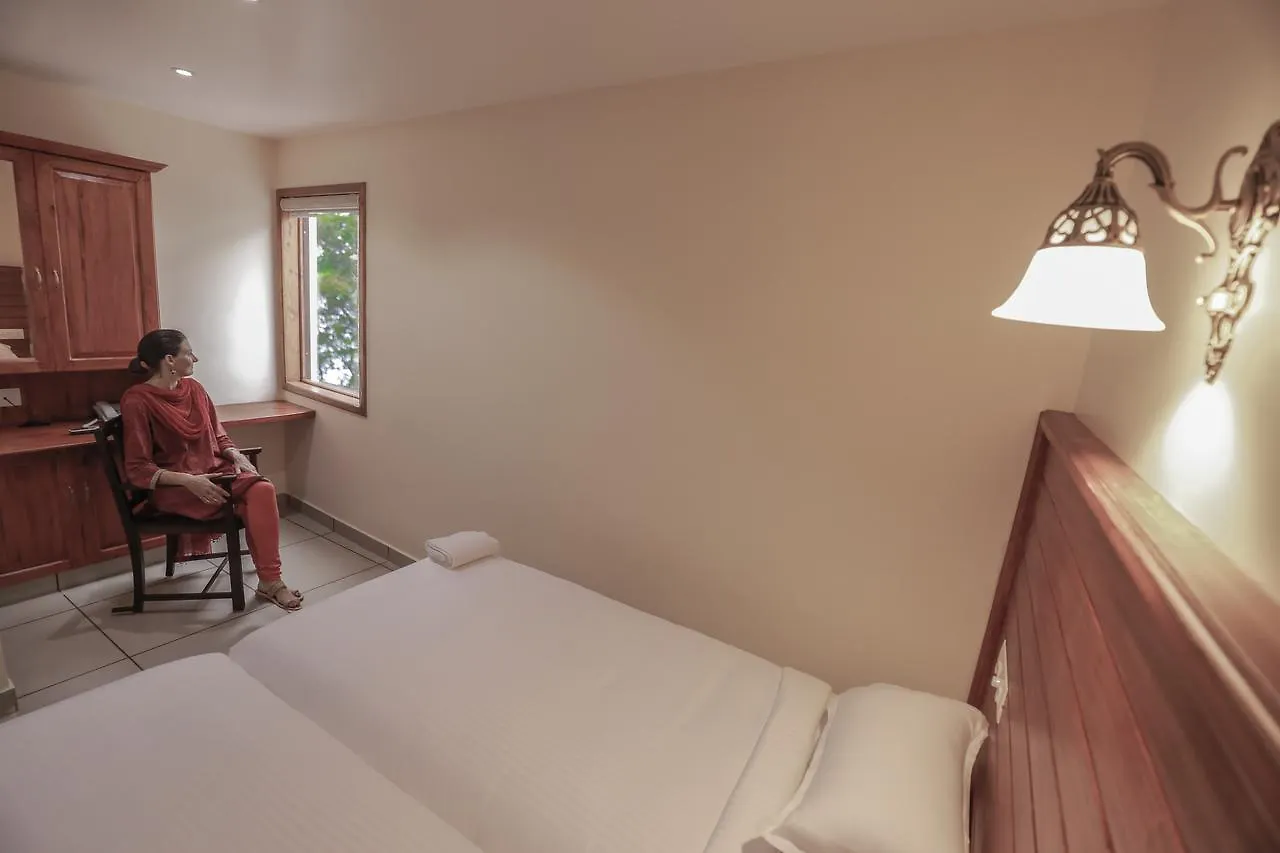 Roses Inn Fortkochi Hotel Kochi