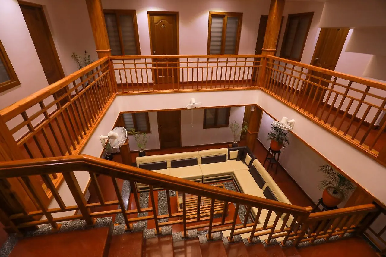 Hotel Roses Inn Fortkochi
